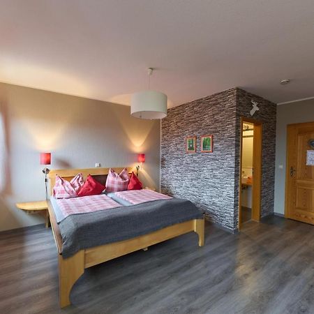 Landhotel Brauner Hirsch Kammerforst Esterno foto