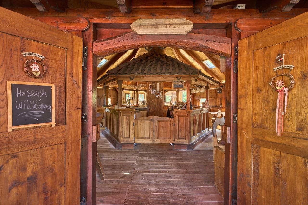 Landhotel Brauner Hirsch Kammerforst Esterno foto